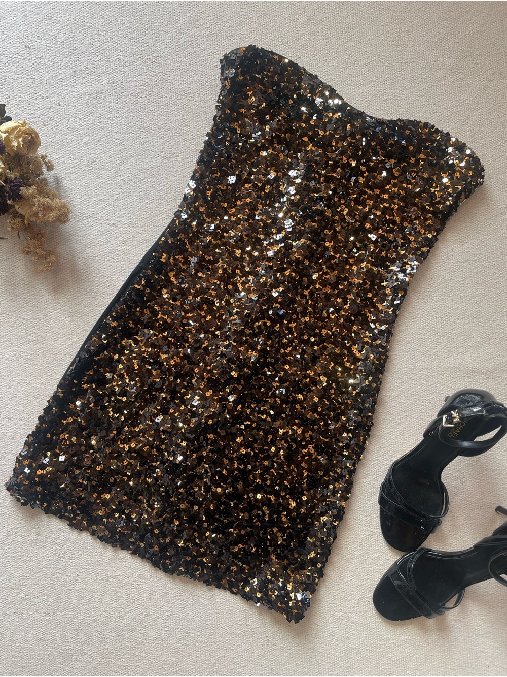 H&M Black & Gold Sequin Strapless Mini Dress — NYE — US 8